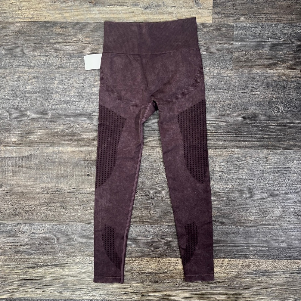 NWT Mend athletics purple moto style seamless legging pants size medium M B51 - Picture 4 of 4